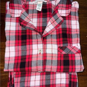 Victoria's Secret Lightweight cotton blend Flannel Red Plaid 2 Piece Pajama Set.